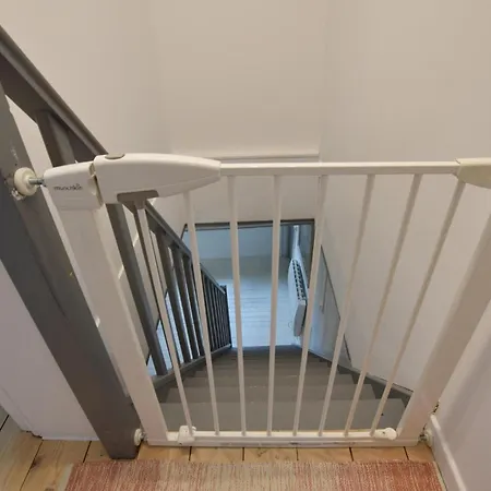 펜션 3 Bedroom Awesome In